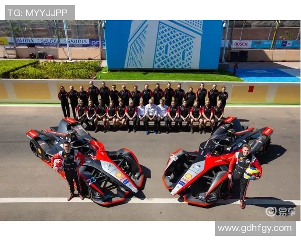 成都网球队以88分领跑大师赛积分榜展现强劲实力